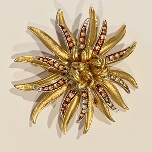 Vintage Jewelry Coro Textured GoldTone Star Brooch